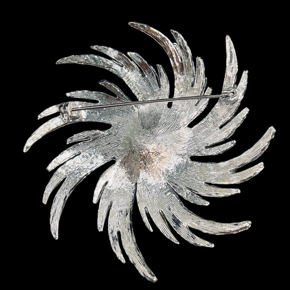 Vintage Sarah Coventry Silver Tone & Faux Pearl Starburst Pinwheel Brooch (4609) - Picture 5 of 5